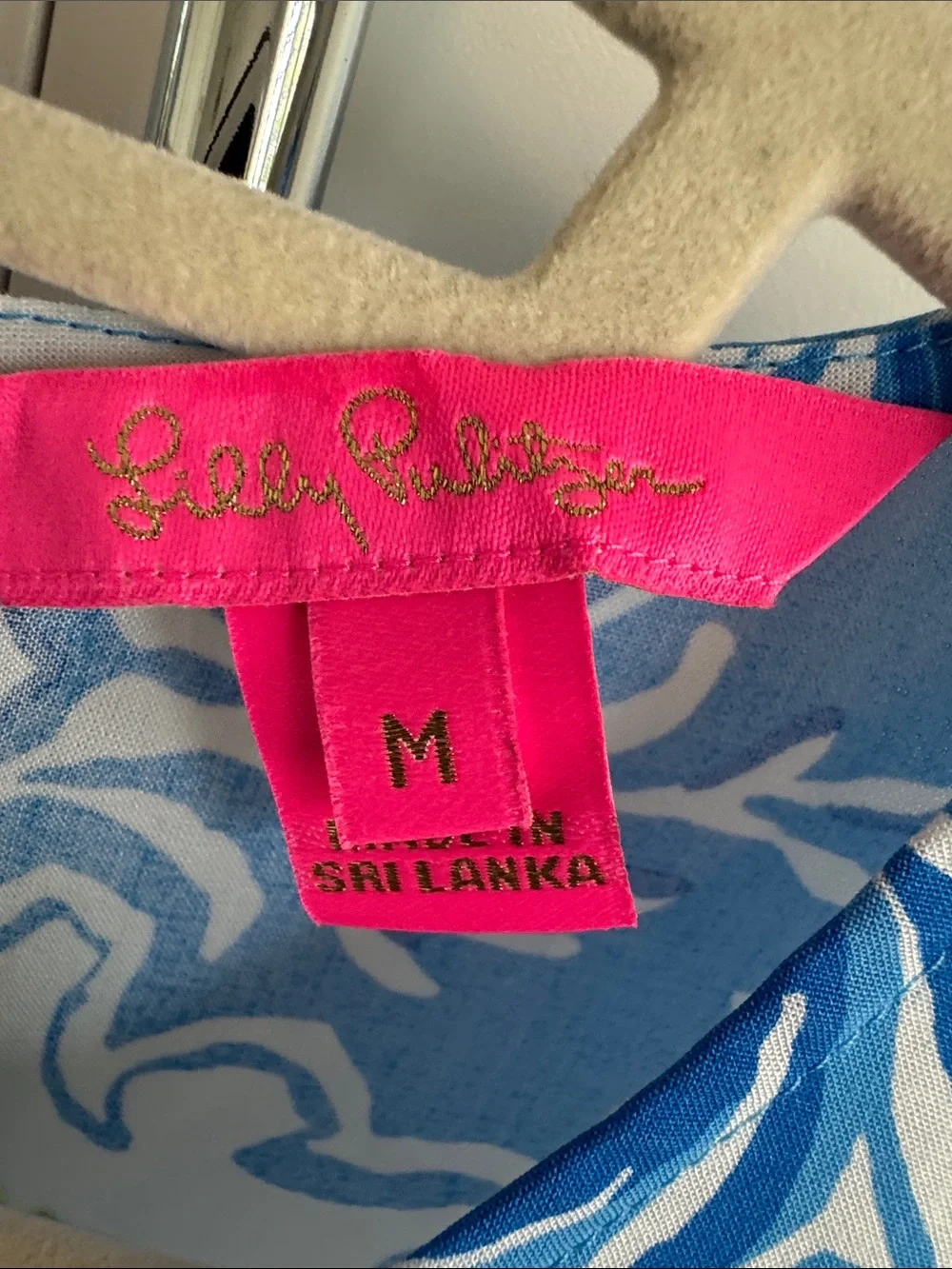Lilly Pulitzer Iona top with back gold buttons